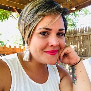 Meet your Posher, Marissa